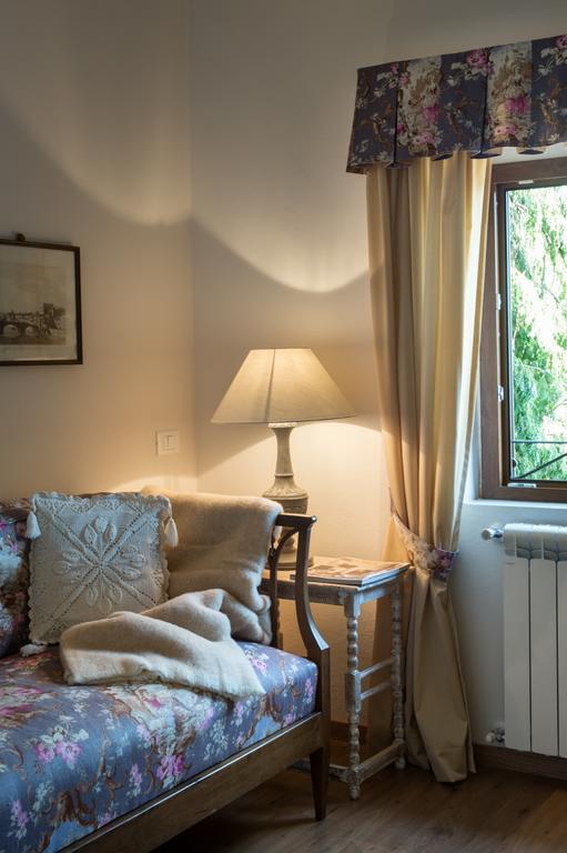 Three-Bedroom Apartment with Balcony